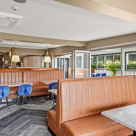 Grand Hotel And Studios Wyong Extérieur photo