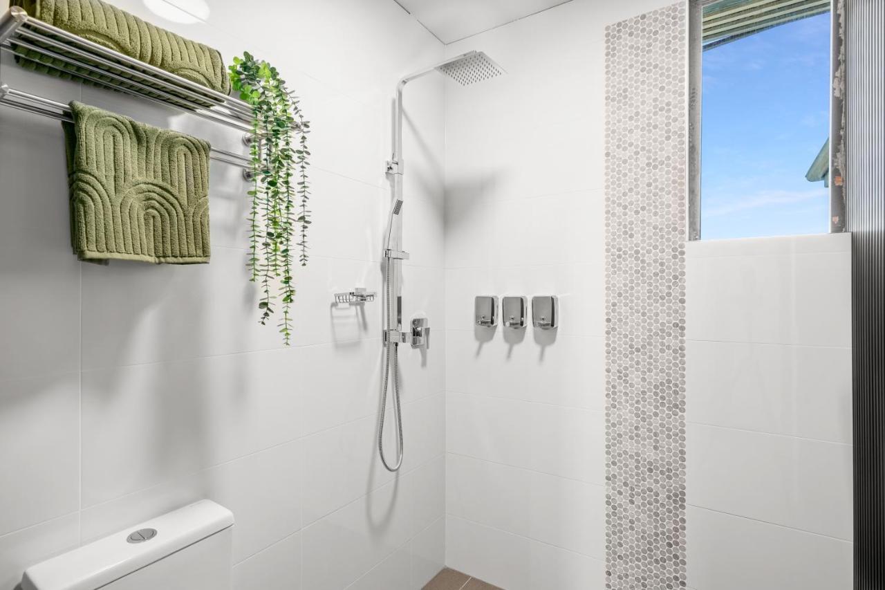 Grand Hotel And Studios Wyong Extérieur photo